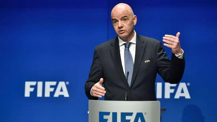 搞足球如何赚钱？FIFA教你12年捞金250亿美元