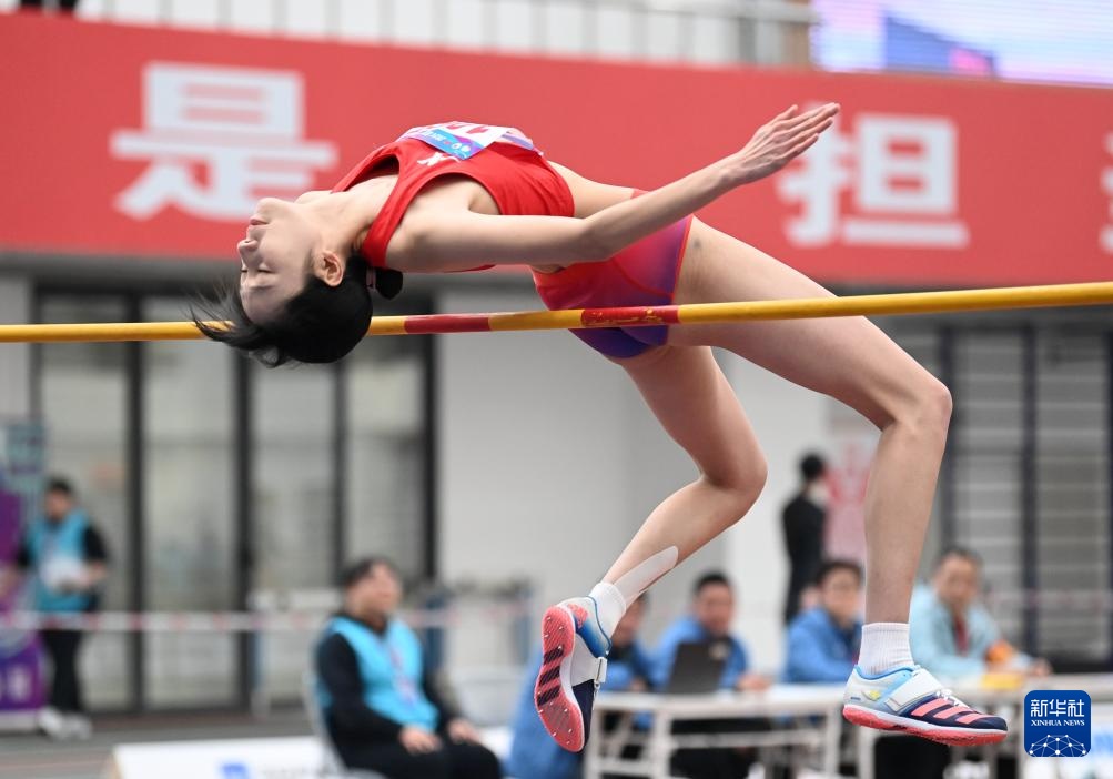 在陕西省西安市举行的2024年全国室内田径大奖赛第2站女子跳远决赛中